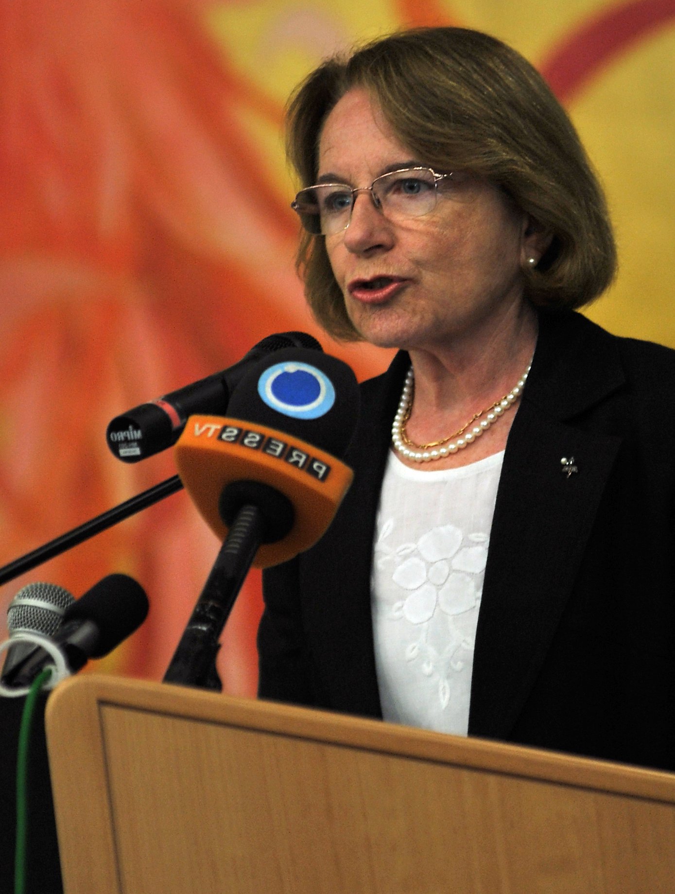 21 sep Ana Mariìa Cetto Kramis