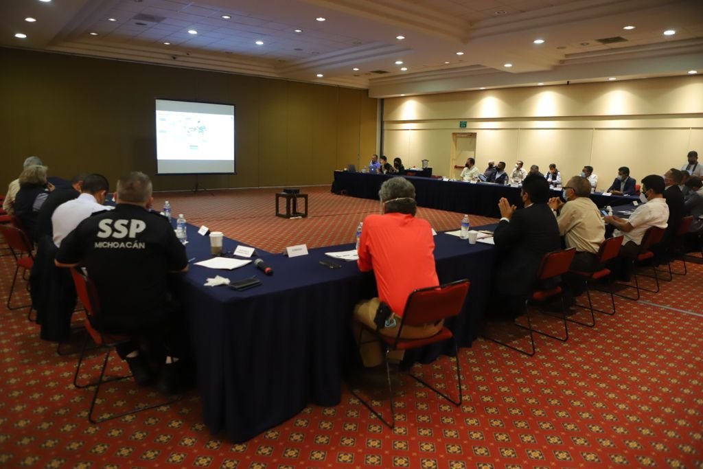 Dan seguimiento a acuerdos para atender los incendios forestales en Michoacán
