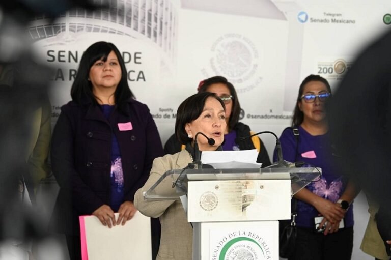 Entregó  Amalia García la #LeyLupus para mejorar la  calidad de vida de las personas con esta enfermedad, mayoría mujeres