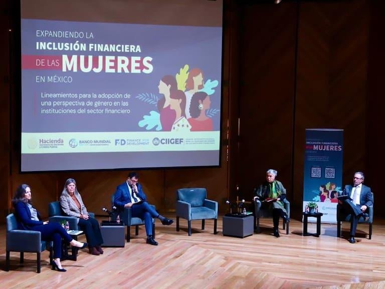 En México, 12.6 millones de mujeres no tienen acceso a servicios financieros: Banco Mundial