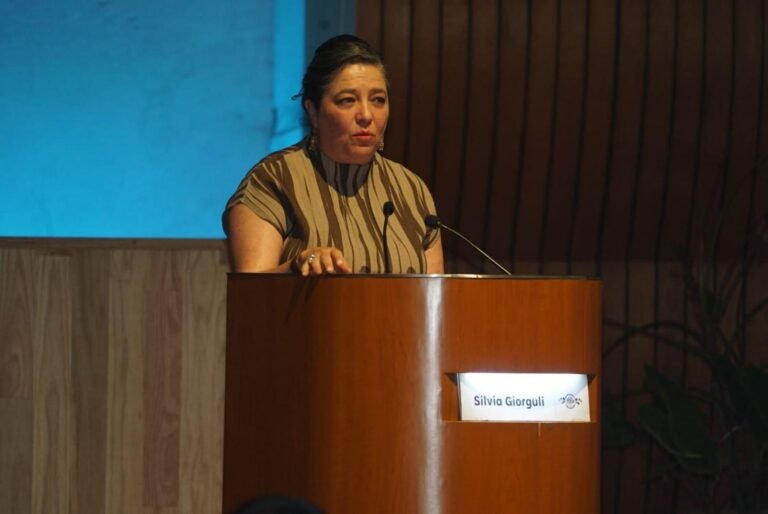 Vigentes en la agenda nacional los derechos sexuales y reproductivos: Silvia Giorguli Saucedo al ingresar a El Colegio Nacional