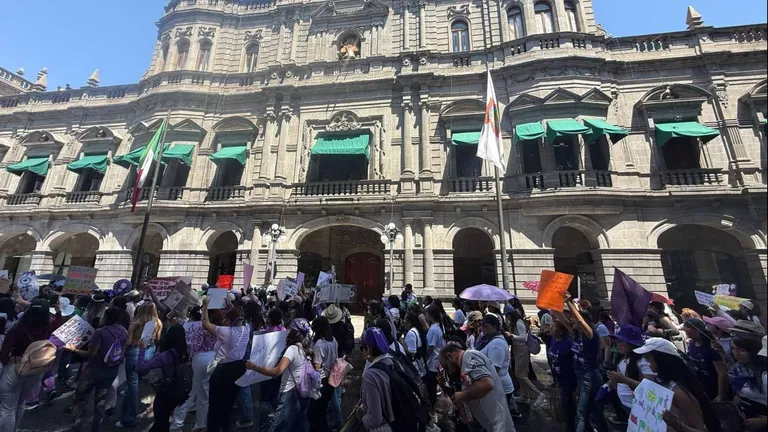 «Somos la Voz de las que Ya No Están»: así se vivió la marcha 8M en Puebla por el Día Internacional de las Mujeres