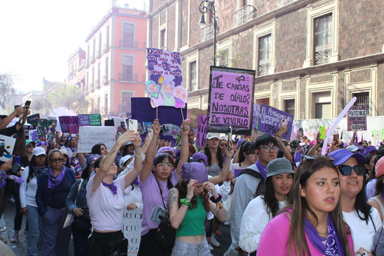 Atisbos de laCSW69  en Nueva York. Mujeres de todo el mundo discuten  6 acciones clave evitar las amenazas contra el avance de las mujeres. 