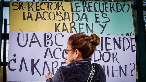 Violencia institucional en la UABC  en caso de estudiante que denuncio acoso sexual por estudiante