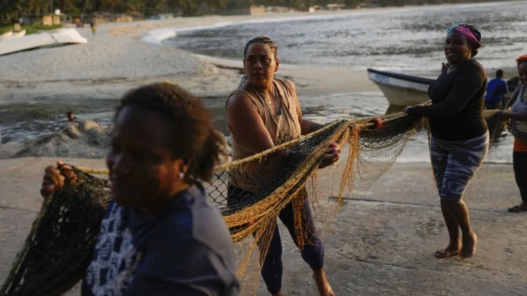 Premio Nacional a la Pesca y Acuacultura para las mujeres, para relevar  su contribución en el  cuidado del planeta: Azucena Arreola Trinidad