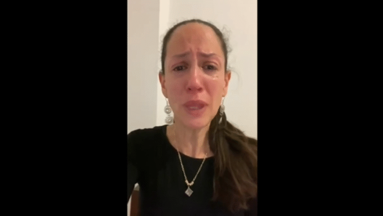 Mexicana pide ayuda Sheinbaum para salir de Argentina con sus hijos