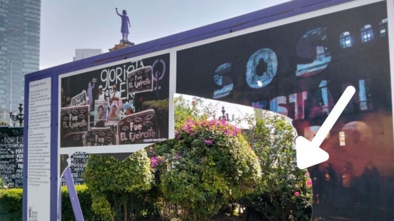 Roban Cruz Rosa de la Glorieta de las Mujeres que Luchan en Reforma