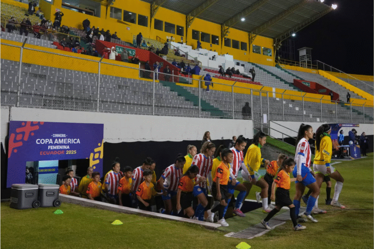El círculo vicioso que mantiene estancado al fútbol femenino en América Latina