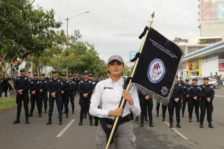 Mirada violeta | La paradoja de la seguridad humana en la vida de las mujeres
