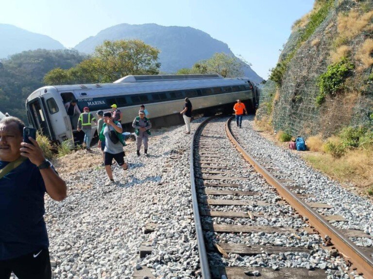 Accidente ferroviario crea incertidumbre por falta de información