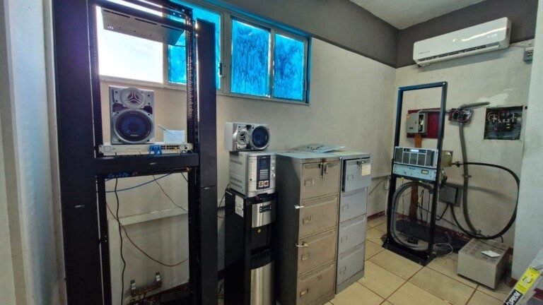 Indigna atentado contra la radio pionera en Guerrero, Radio UAG