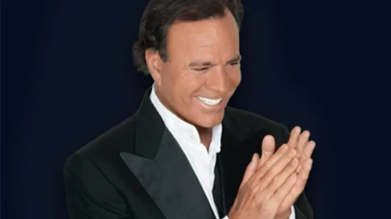 Dos ex empleadas de Julio Iglesias denuncian agresiones sexuales del cantante