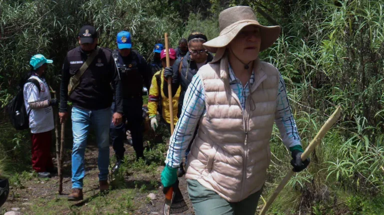 Familiares de desaparecidos en México convocan a protesta en partido inaugural del Mundial