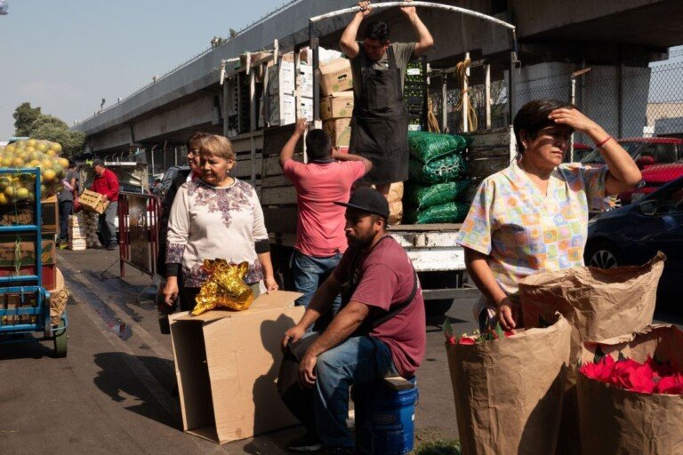 La pobreza laboral cierra 2025 en 32.3% de la población