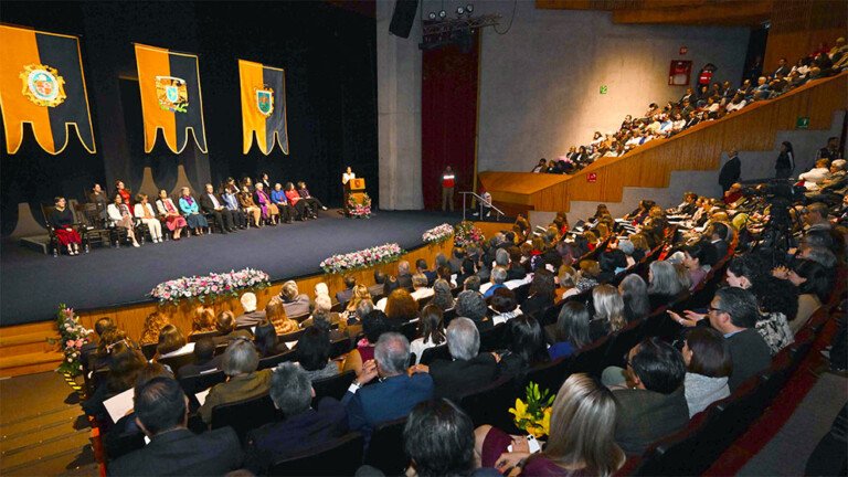 La presencia de las mujeres en los ámbitos académicos no es homogénea, se destacó en la entrega del reconocimiento Sor Juana Inés de la Cruz  