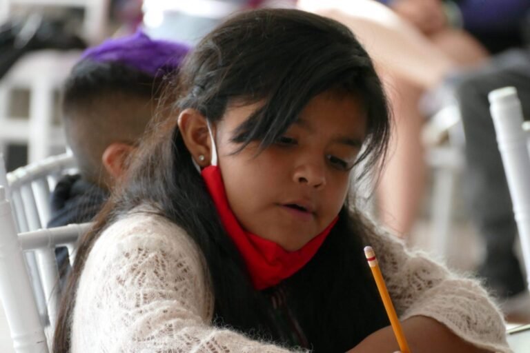 En 2026 siguen las desigualdades laborales de las mujeres aunque han aumentado el nivel educativo