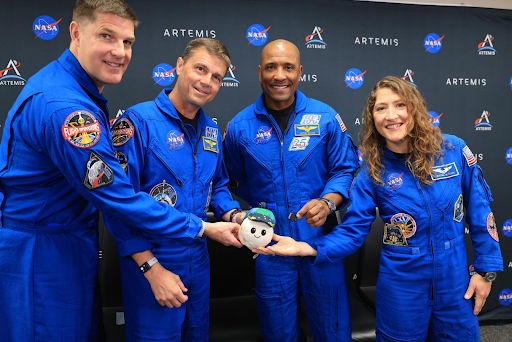 Christina Koch la primera mujer en viajar a la Luna en la misión Artemis ll