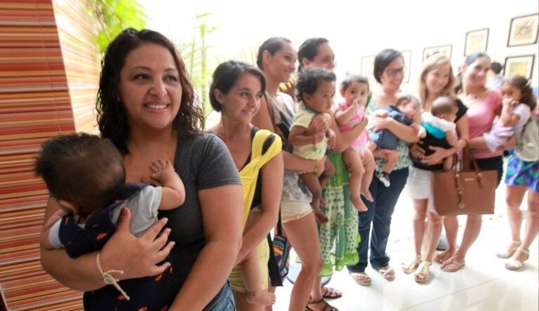 En 2025, 71.5 % de mujeres de 15 y más años habían sido madres alguna vez
