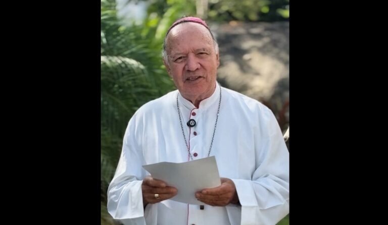 Llama arzobispo de Acapulco a no normalizar la violencia